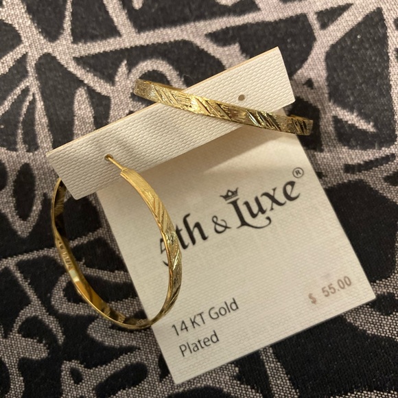 14K Gold Plated Hoop Earrings - Picture 4 of 5